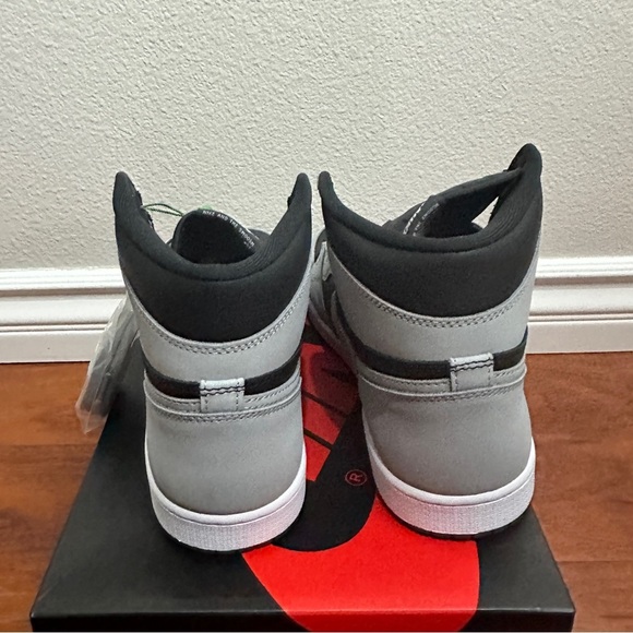 Jordan 1 Retro High Shadow 2.0 Size 11 - Picture 3 of 9
